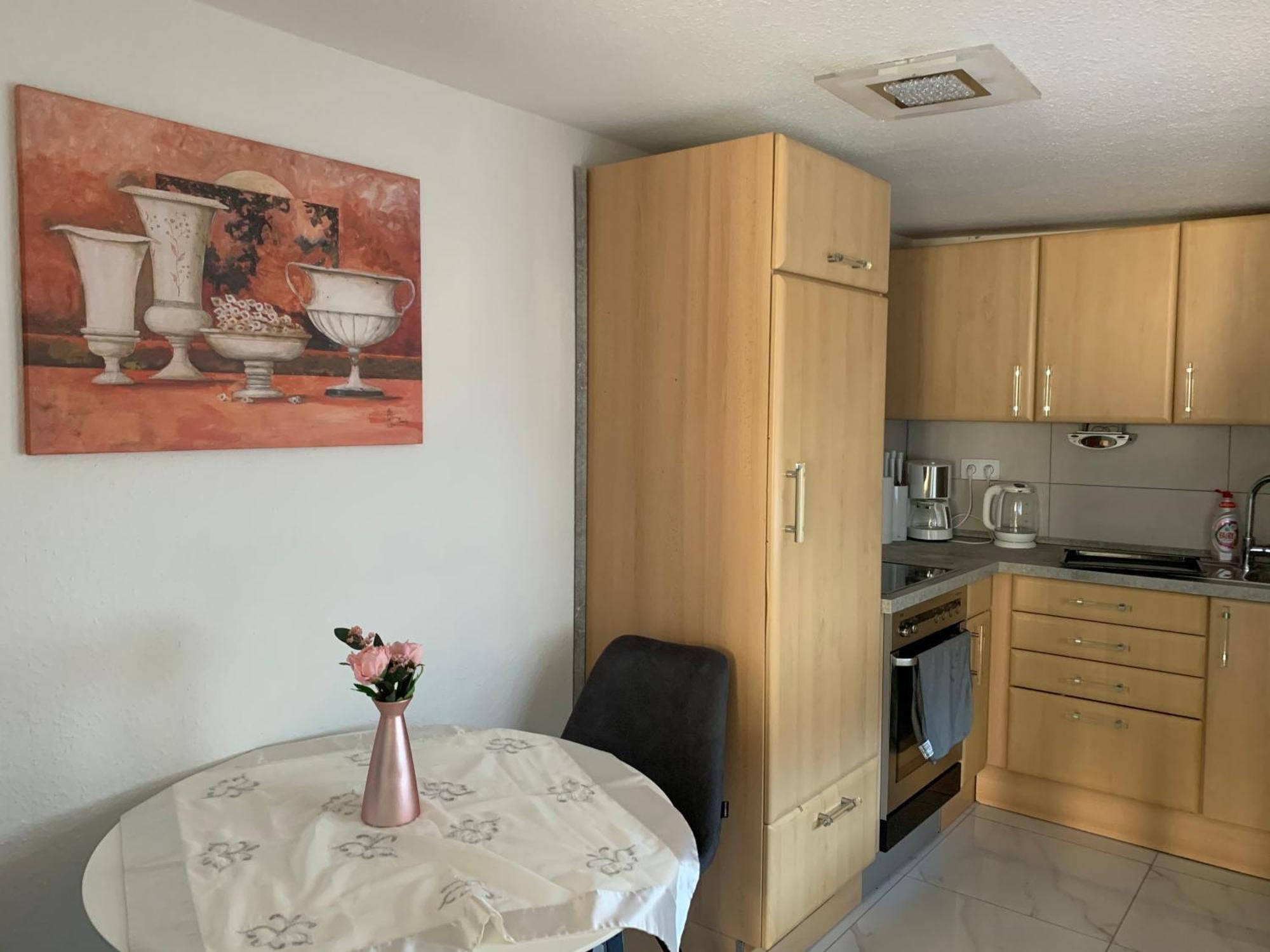Moderne 2 Zimmer Wohnung Mit Vollausstattung Ketsch Exterior foto